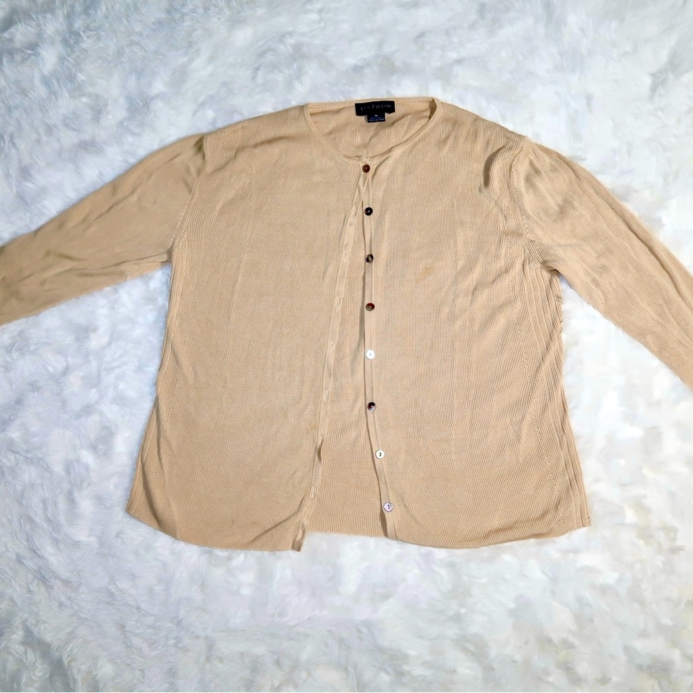 Women’s Ann Taylor button up cardigan size M